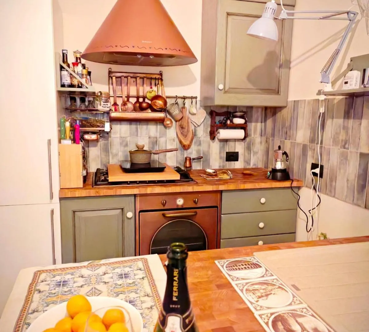 Magnificent Verona Center Apartment